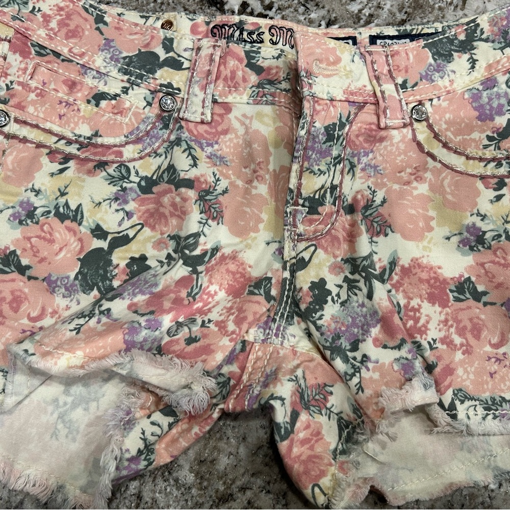 Miss Me Floral Women's Shorts